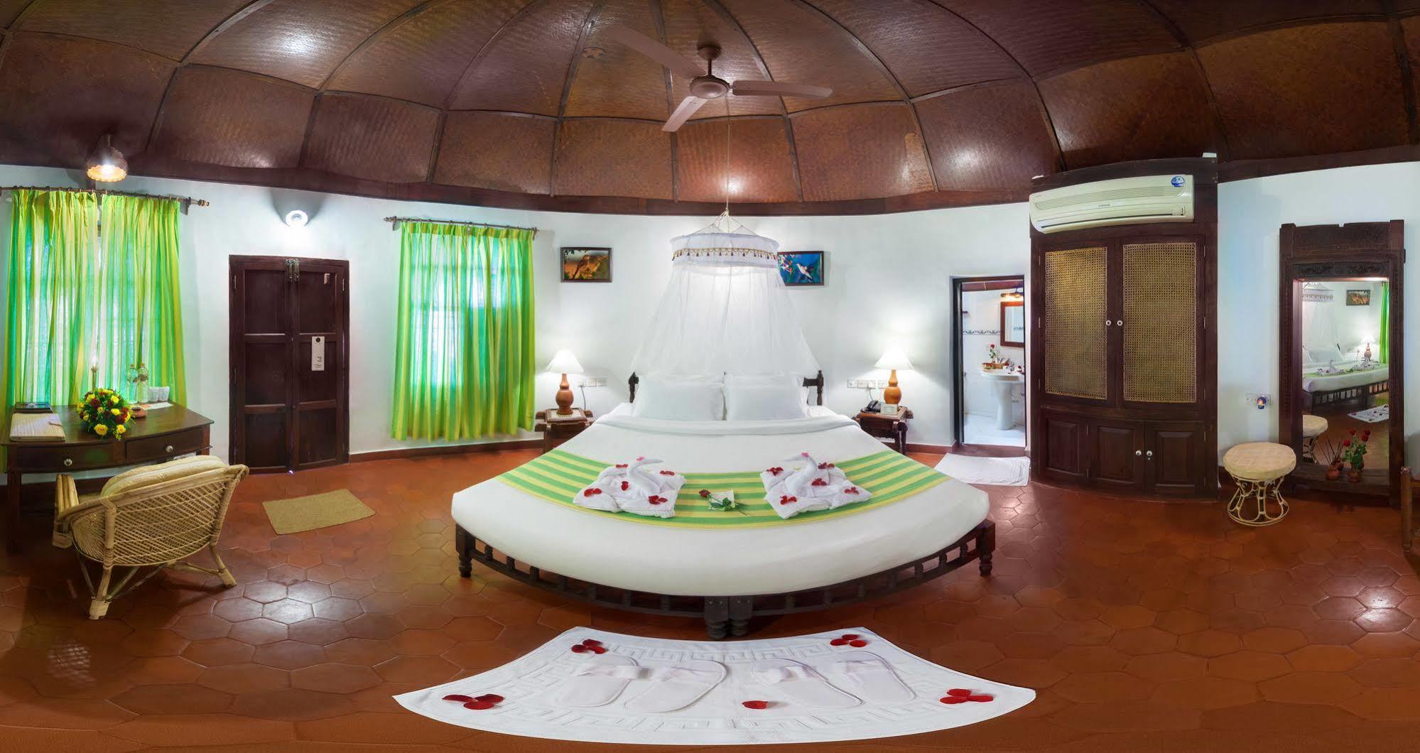 Soma Manaltheeram Ayurveda Beachvillage Kovalam Zewnętrze zdjęcie